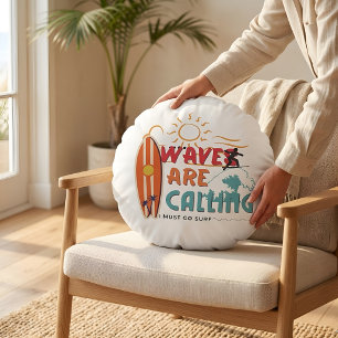 Vintage Surfboard Ocean Waves Summer Coastal Round Pillow