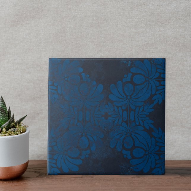 Vintage Symmetrical Dark Blue Floral Pattern Tile (Creator Uploaded)