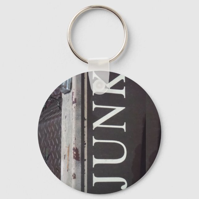 Vintage Tow Truck JUNK SIGN Keychain (Front)