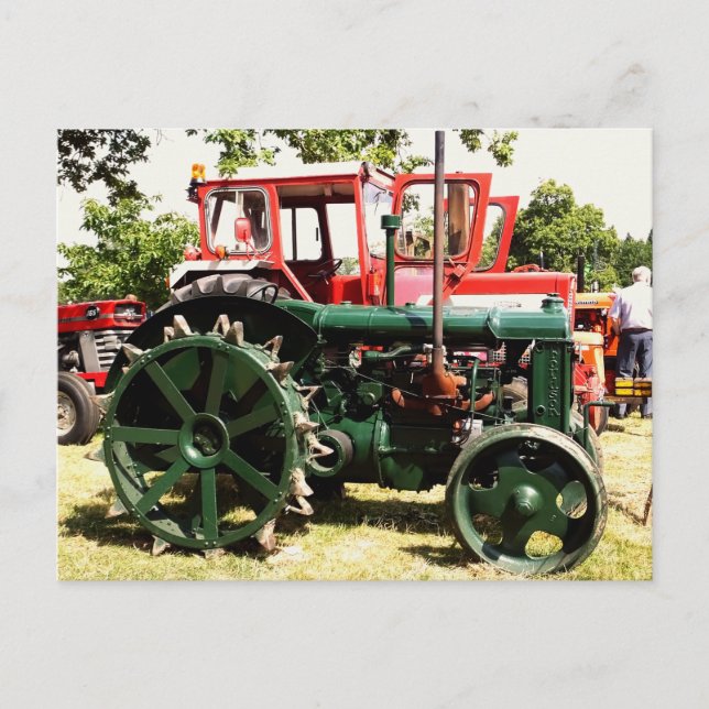 VINTAGE TRACTORS   POSTCARD (Front)