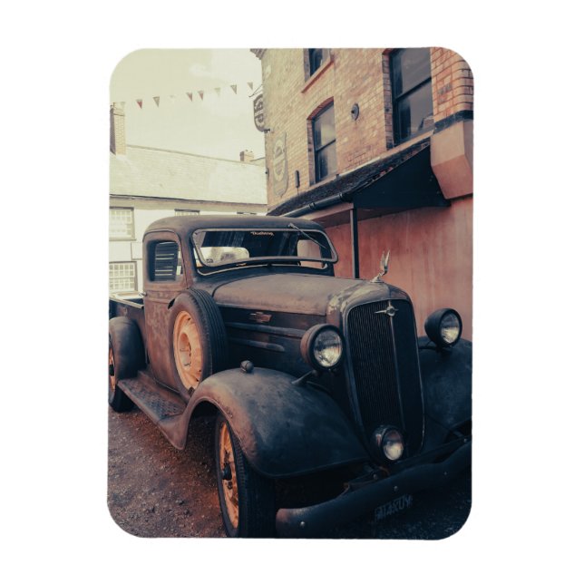 Vintage truck magnet (Vertical)