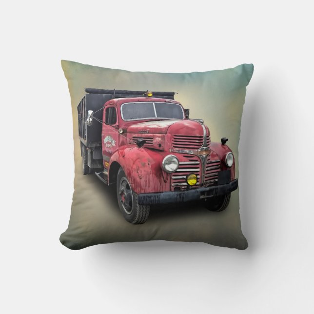 VINTAGE TRUCK THROW PILLOW (Front)