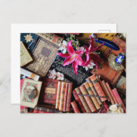 Vintage Typewriter & Old Books