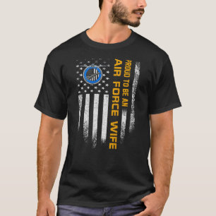 Vintage USA Flag Proud To Be An US Air Force Veter T-Shirt