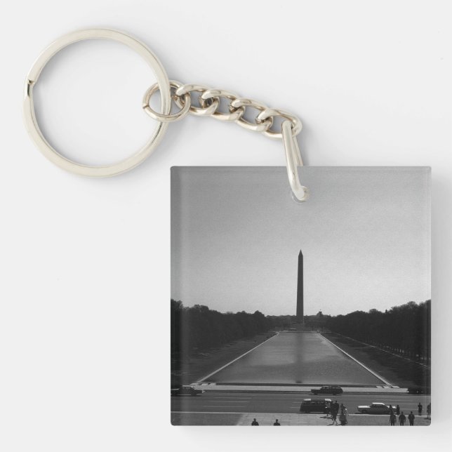 Vintage USA Washington Monument Keychain (Front)