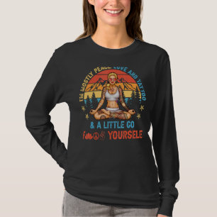 Vintage Yoga Girl Mostly Peace Love And Tattoo Med T-Shirt