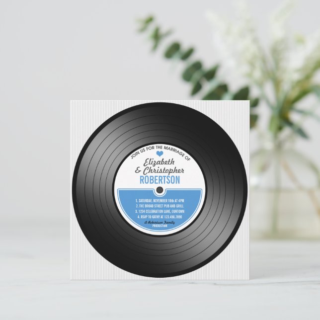 Vinyl Record Mariage Celebration Invitation (Debout devant)