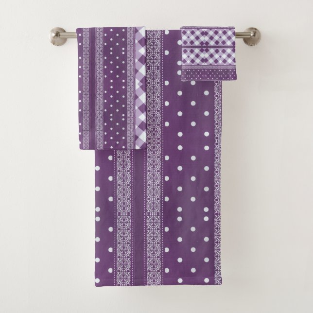 Violet blanc À damiers Polka Dot Floral Damask Art (En situation)