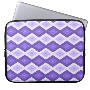 Violet diamond pattern laptop sleeve