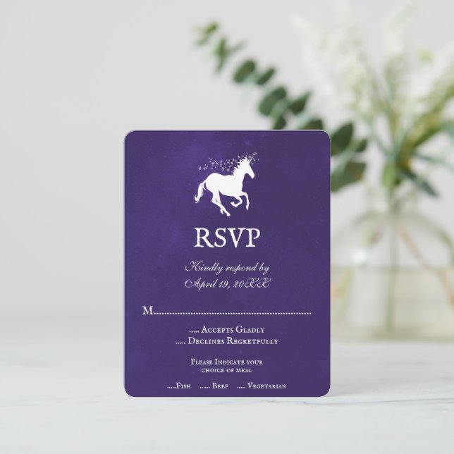 Violet Unicorn Mariage carte RSVP (Debout devant)
