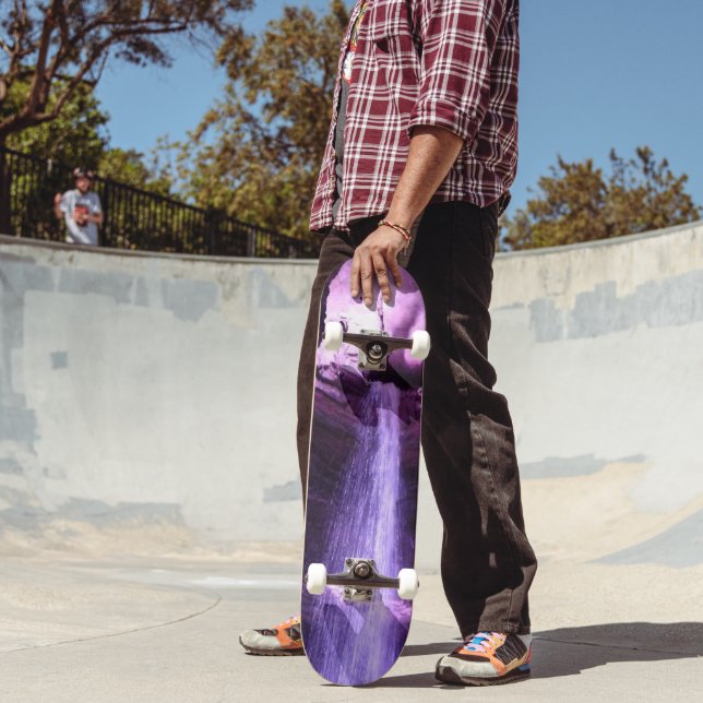 Violet Waterfall skateboard (Outdoor 2)
