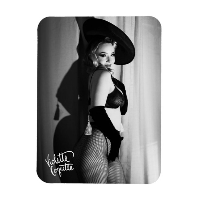 Violette Coquette "Film Noir" / Caresse 2 Magnet (Vertical)