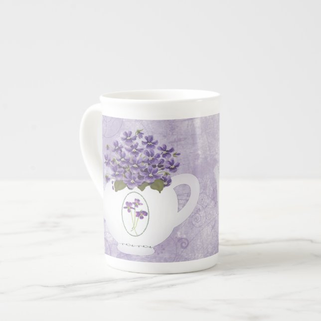 Violettes Dans La Mug De Chine Os De Théâtre (Devant gauche)