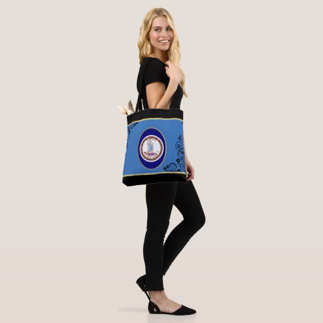 Virginia flag tote bag (On Model)