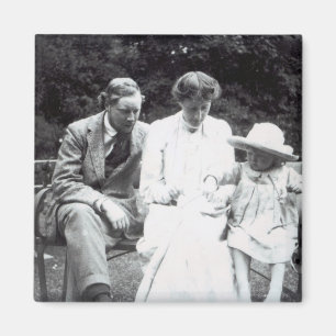 Virginia Woolf with Clive and Julian Bell, 1910 Magnet