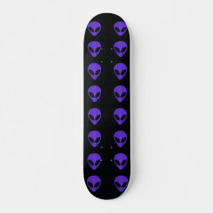 Visages Aliens - Skateboard violet