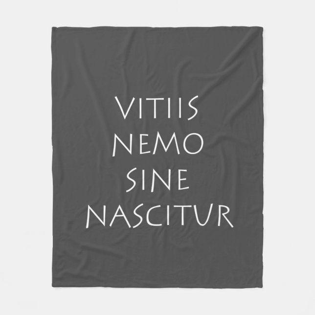 Vitiis nemo sine nascitur fleece blanket (Front)