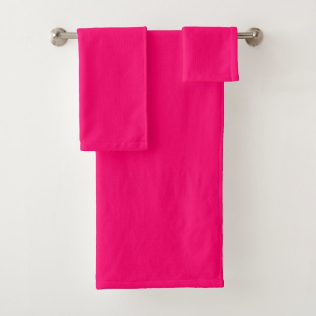 Vivid Raspberry Solid Colour Bath Towel Set (Insitu)