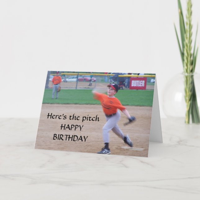 VOICI LA CARTE D'ANNIVERSAIRE PITCH-HAPPY (Devant)