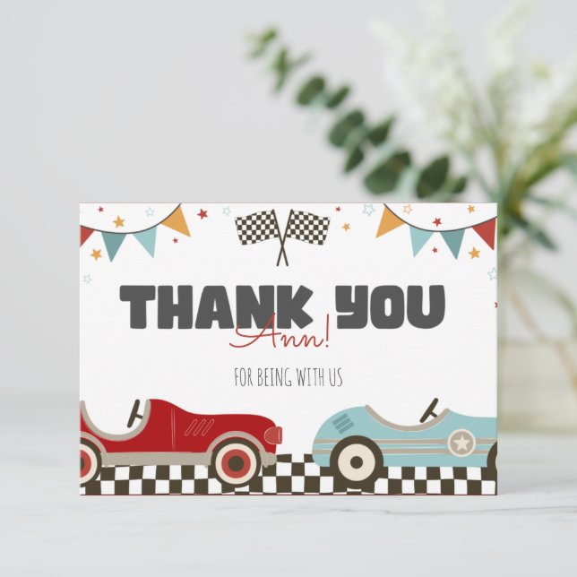 Voiture de course deux Carte de remerciements d'an (Debout devant)