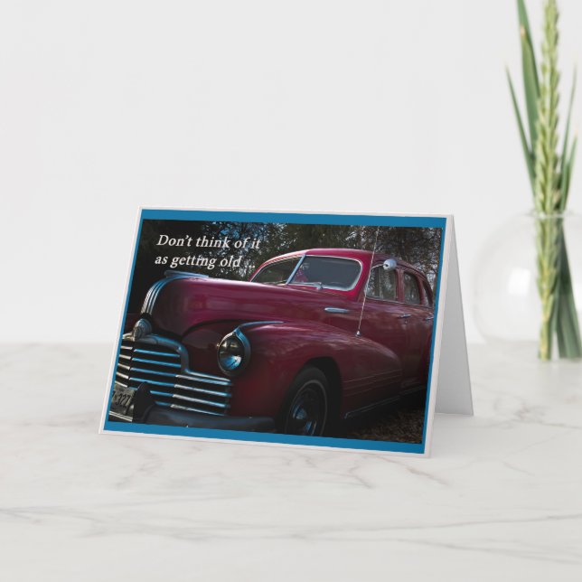 Voiture de cru de carte d'anniversaire (Devant)