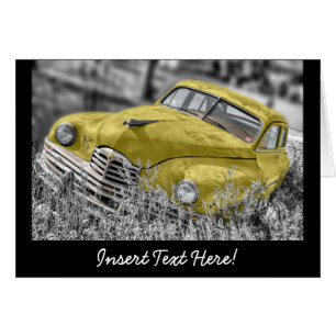 Voiture jaune ancienne