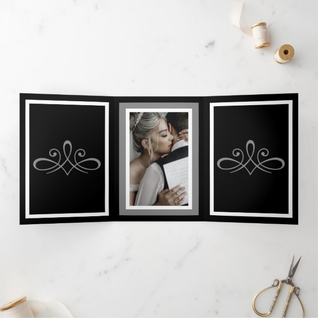 Volets Programme de pliage à trois lettres noir et blanc (Intérieur)