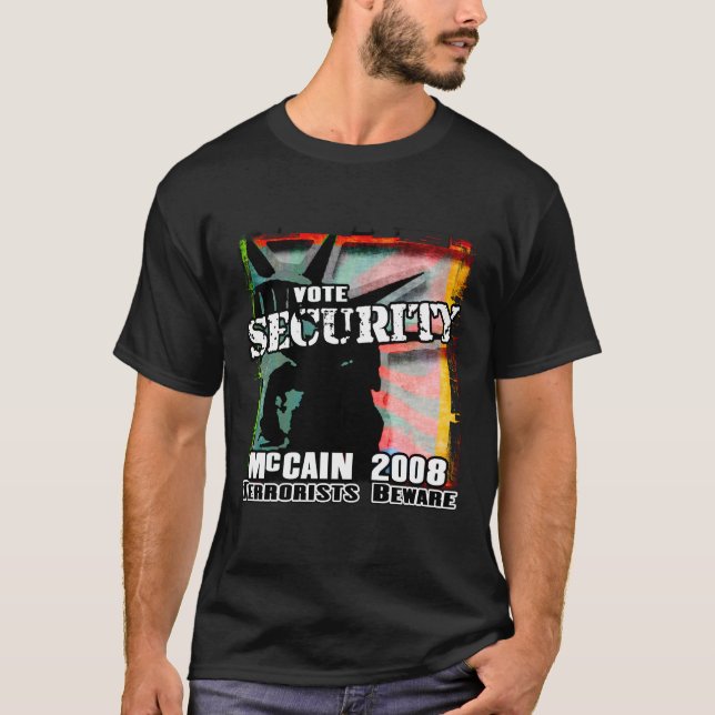 vote MCCAIN... T-Shirt (Front)