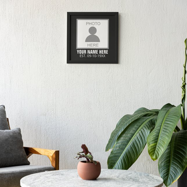 Votre photo ici Nom et âge (Créateur téléchargé)