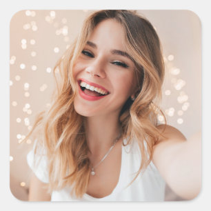 Votre visage sur les étiquettes cadeaux d'annivers