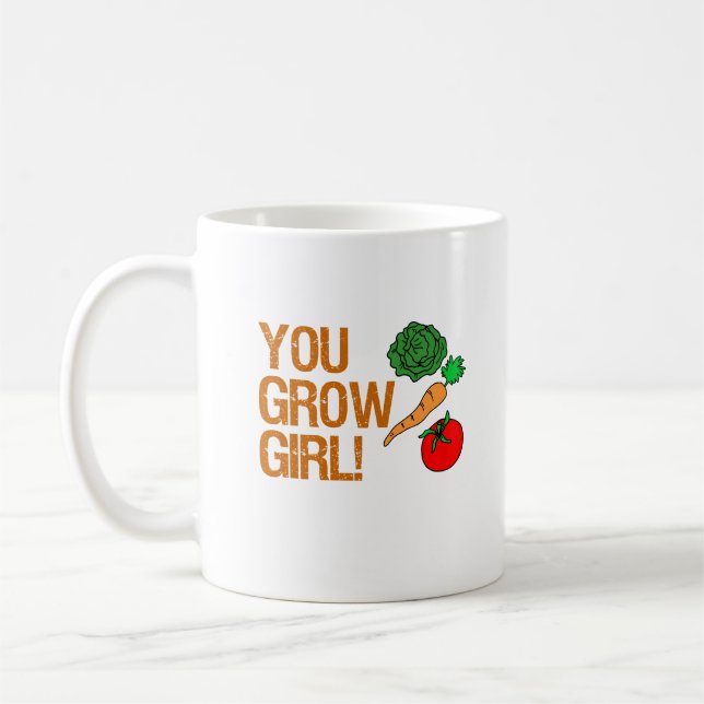 Vous élevez la tasse de jardinage drôle de femmes (Gauche)