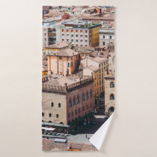Vue aérienne de la Piazza Maggiore carré et San Pe
