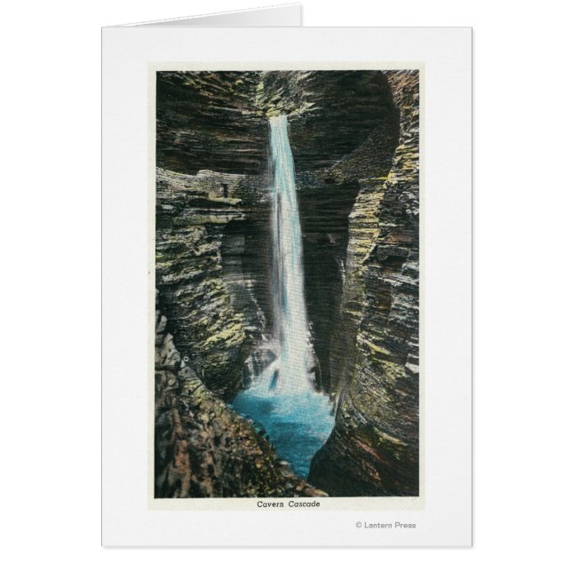 Vue de la cascade de la caverne (Devant)