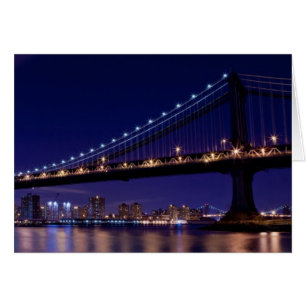 Vue du pont de Manhattan la nuit
