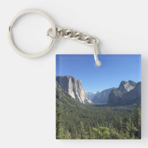 Vue du tunnel de la vallée de Yosemite en bleu pho