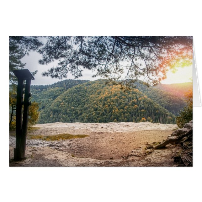 Vue sur les falaises de montagne (Devant horizontal)