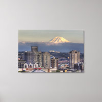WA, Seattle, Mount Rainier from Kerry Park