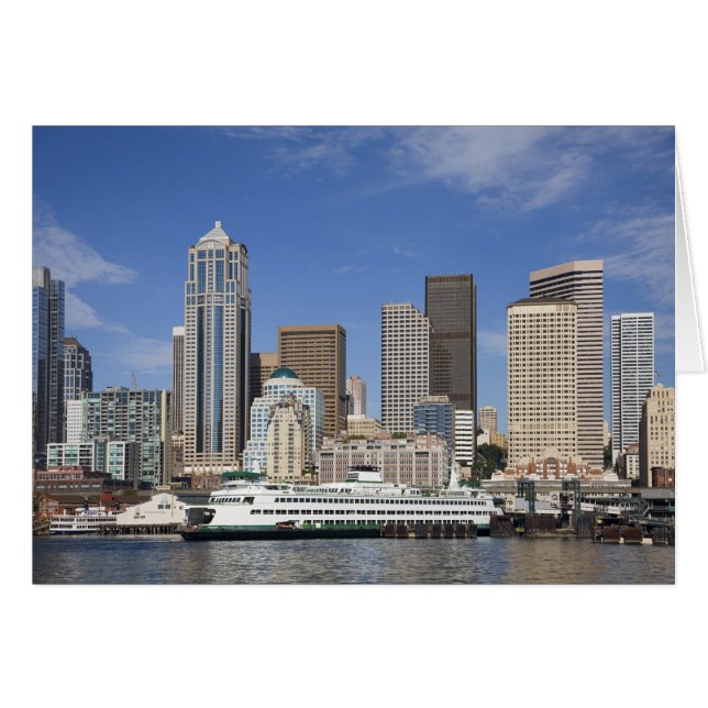 WA, Seattle, Seattle skyline avec ferry boat (Devant horizontal)