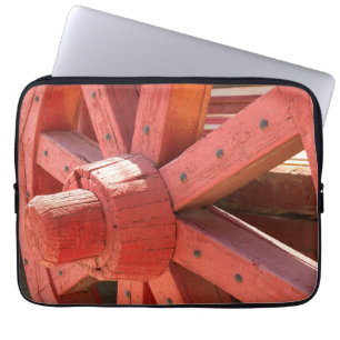 Wagon Wheel Detail Laptop Sleeve