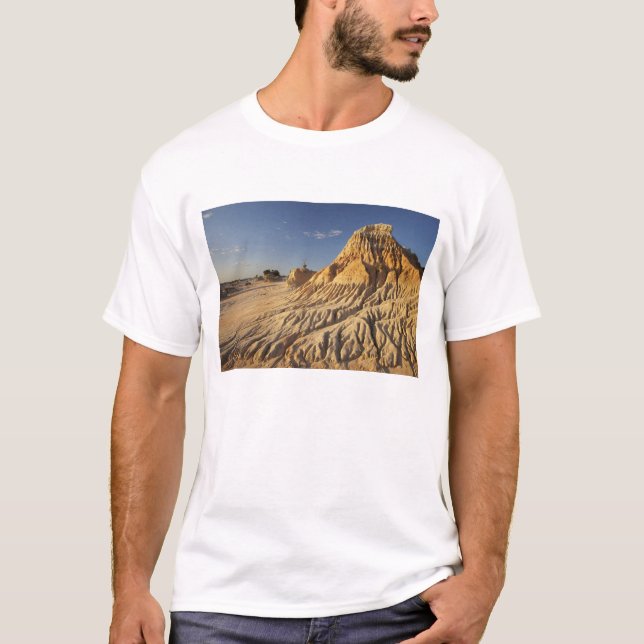 Walls of China Formations, Mungo National T-Shirt (Front)