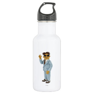 Walter wearing sunglasses 532 ml water bottle