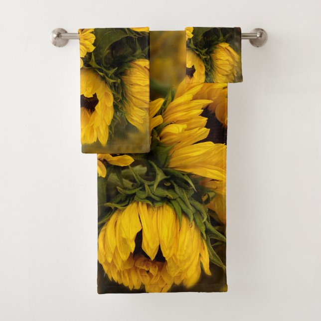 Warm Golden Sunflowers Bath Towel Set (Insitu)