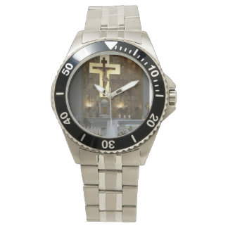 WATCH -CROSS AT CHURCH