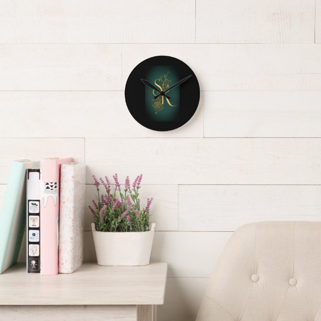 Watch Round Clock (Reading Room)