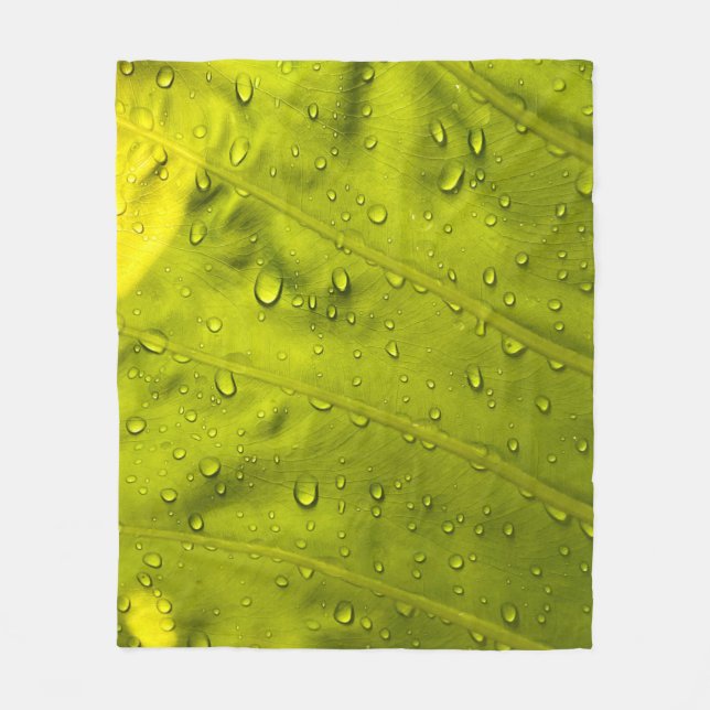 Water drops on green leaf fleece blanket (Front)