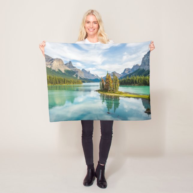 Water | Maligne Lake, Jasper National Park, Canada Fleece Blanket (In Situ)