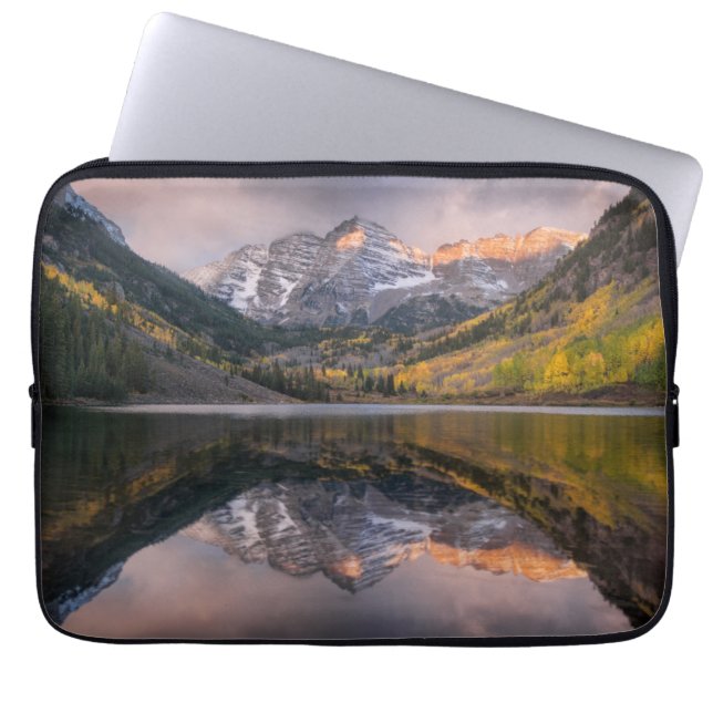 Water | Maroon Bells Colorado Laptop Sleeve (Front)