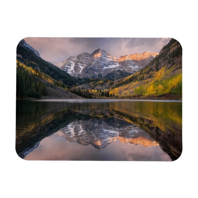 Water | Maroon Bells Colorado Magnet (Horizontal)