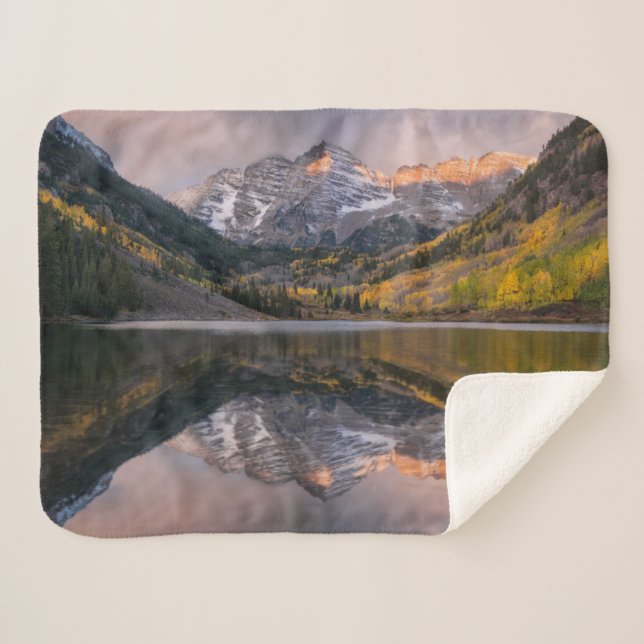 Water | Maroon Bells Colorado Sherpa Blanket (Front (Horizontal))