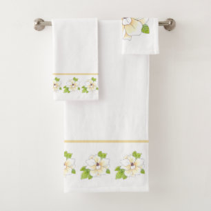 Watercolor and Pen Magnolia Flower Pattern Bath To Towel Set